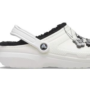 Luke Combs fuzzy crocs